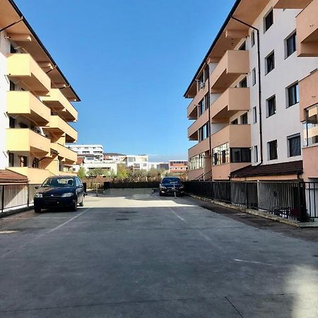 Garsoniera- Bulevard Dem Radulescu Ramnicu Valcea Exterior foto